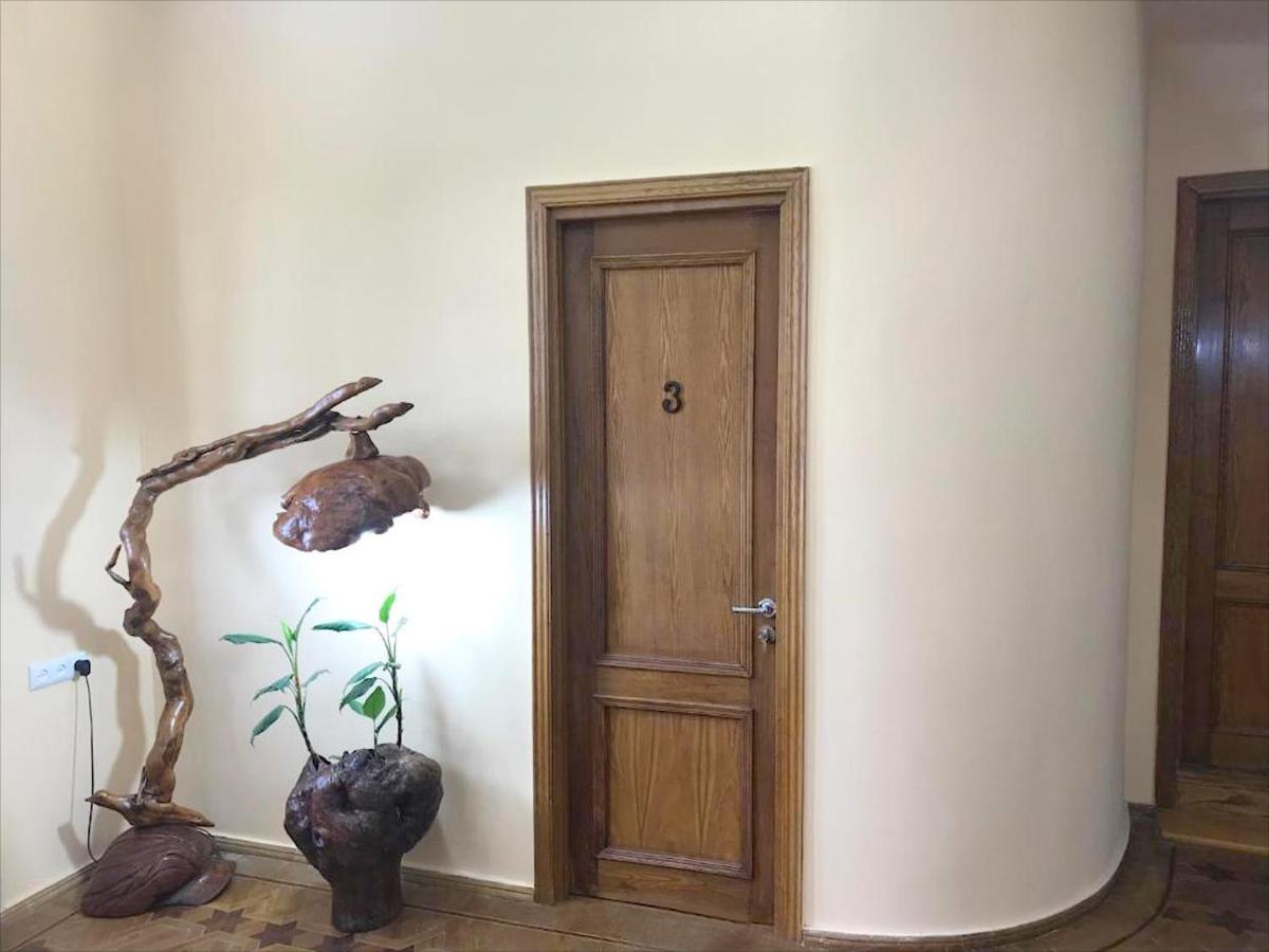 Wooden Museum 호텔 쿠타이시 외부 사진